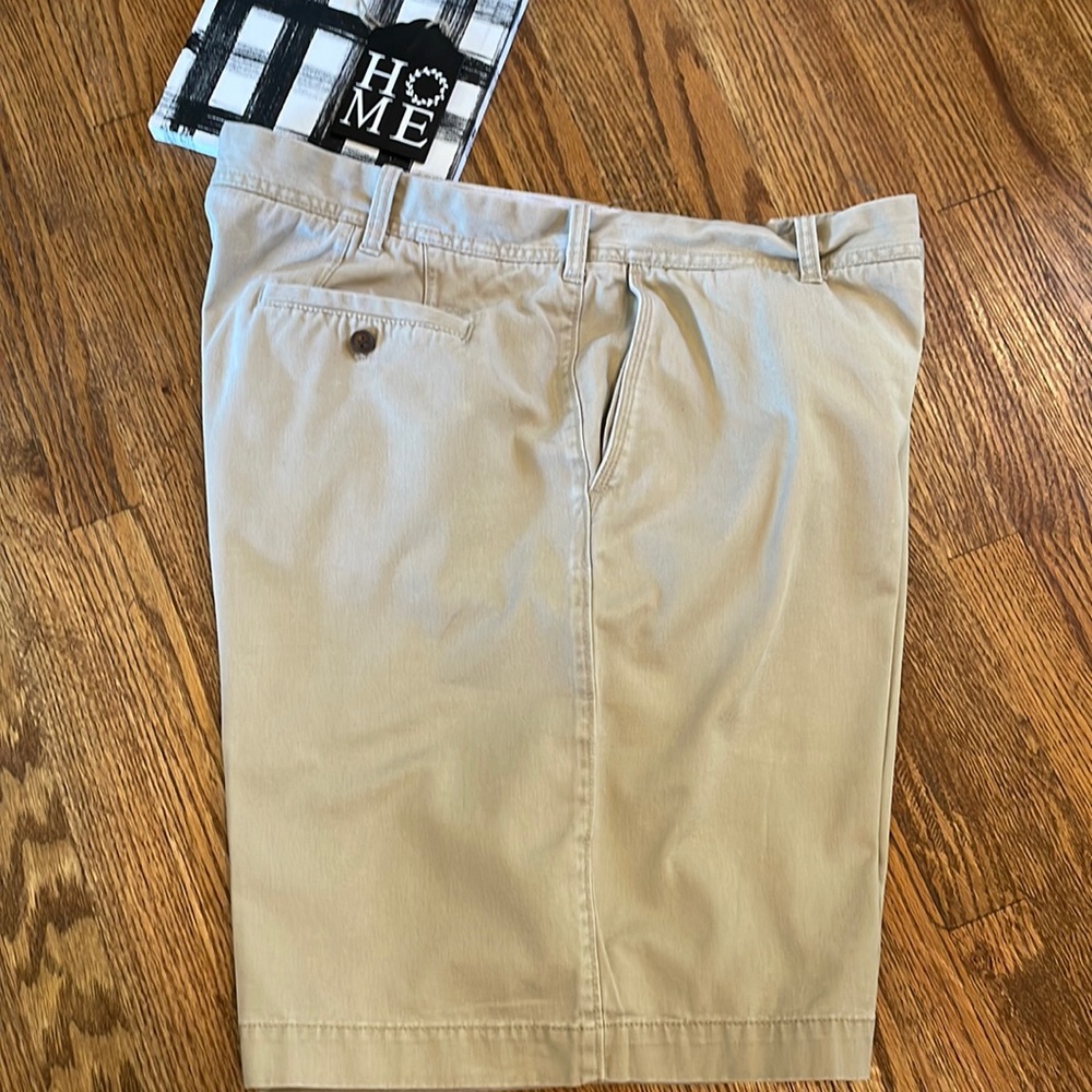 Khaki Shorts | Men’s Size 42 | flat front